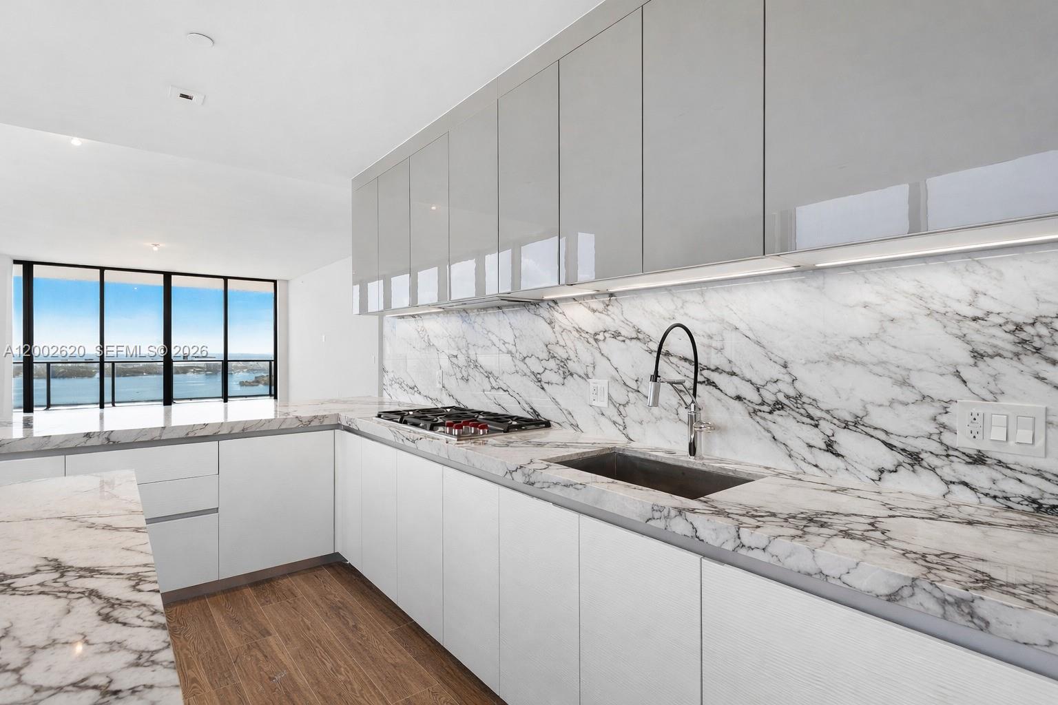 NANCY TERRACE - Residential