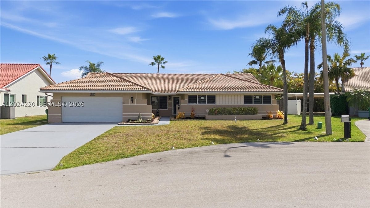 6520 Olde Moat Way - Image 1