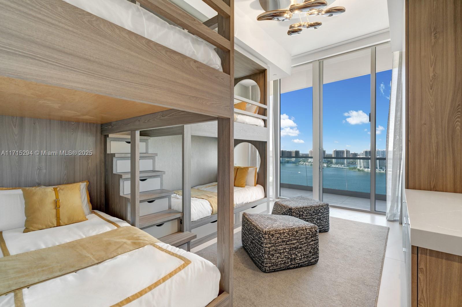 Turnberry Ocean Club - Residential