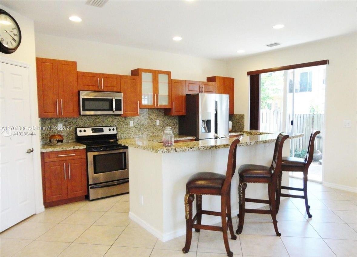 TOWN OF HALLANDALE B-13 - Residential