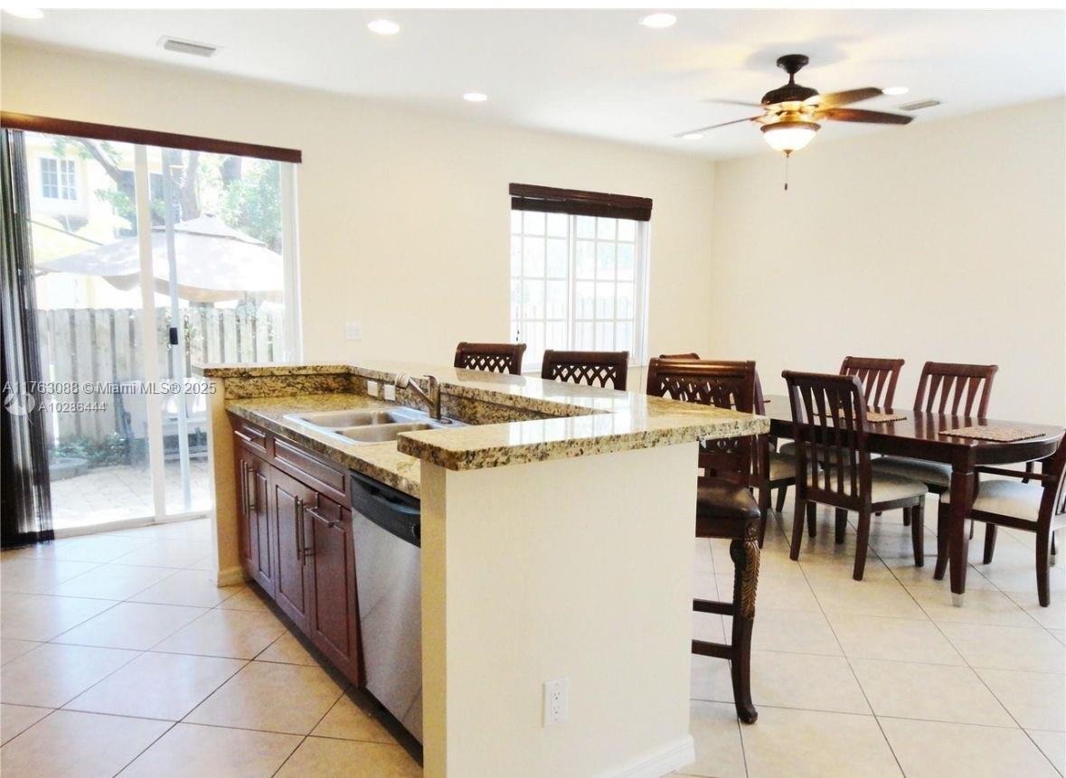 TOWN OF HALLANDALE B-13 - Residential
