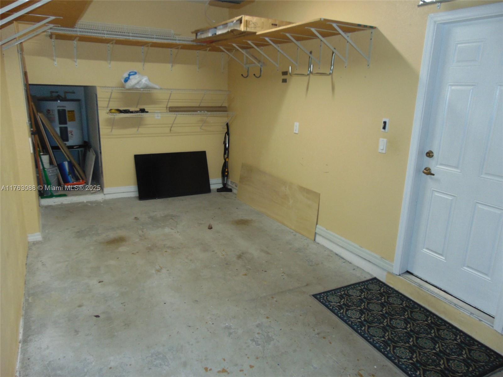 TOWN OF HALLANDALE B-13 - Residential