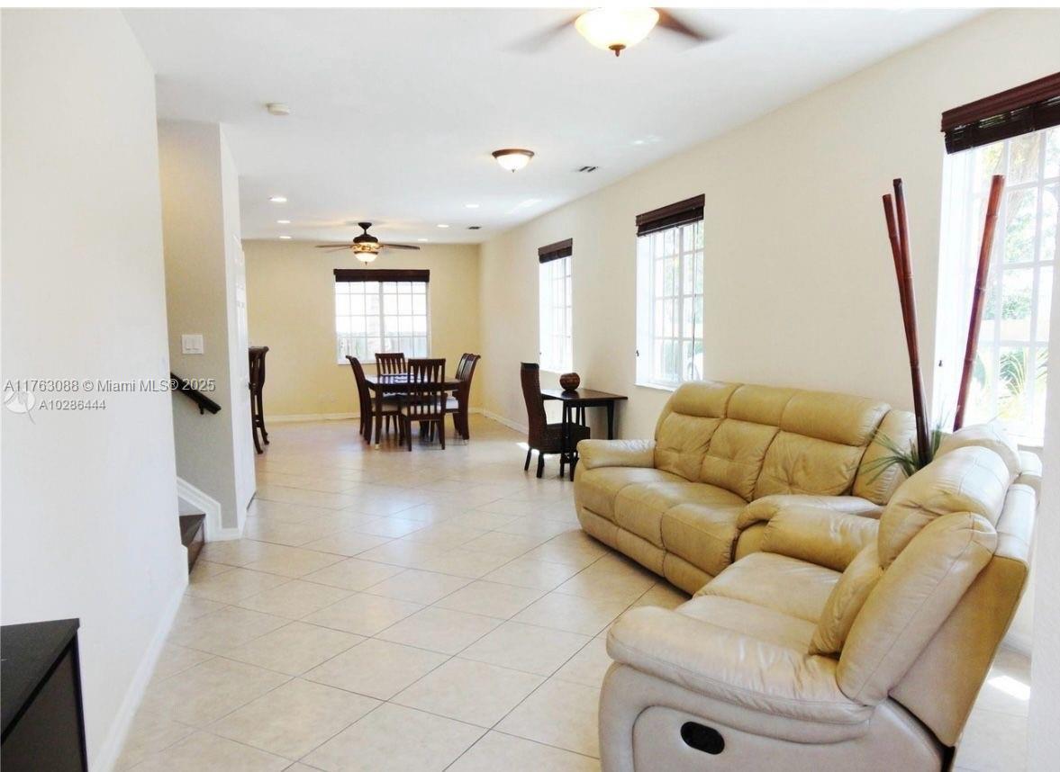 TOWN OF HALLANDALE B-13 - Residential