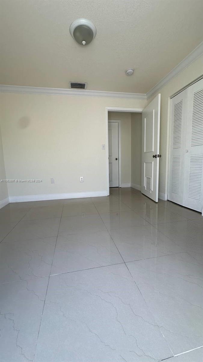 EAST VIEW GARDENS - Residential Lease