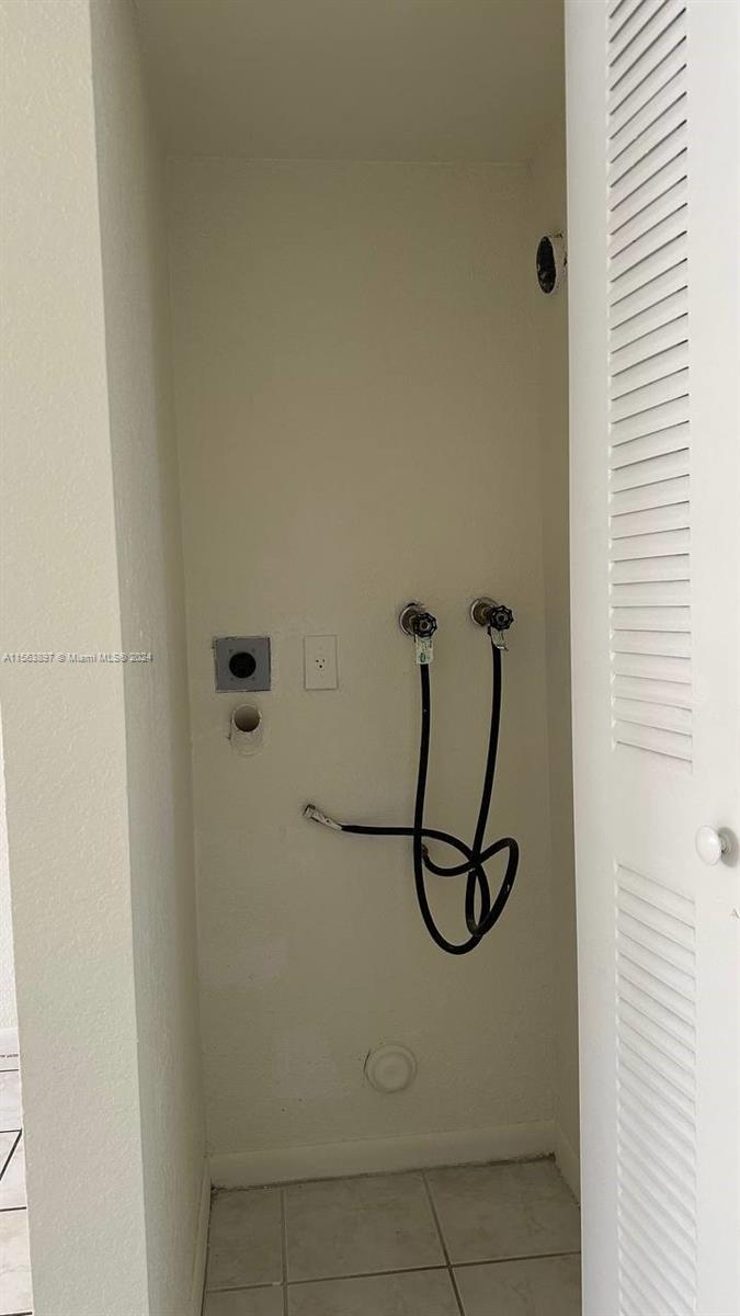 EAST VIEW GARDENS - Residential Lease