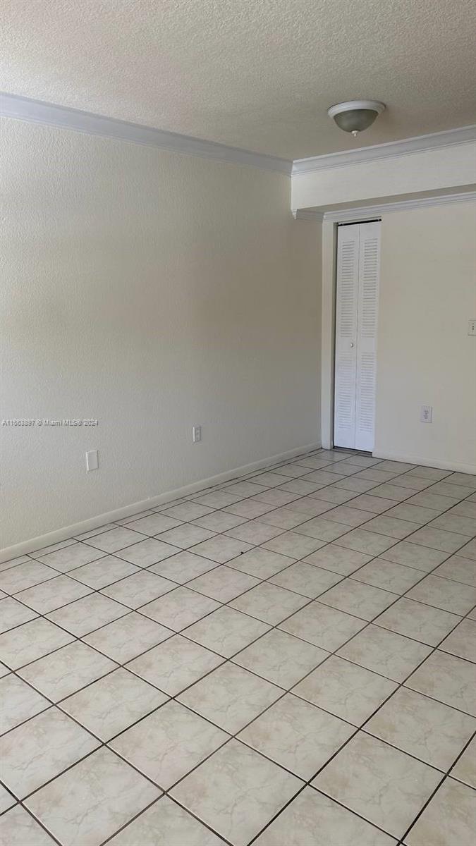 EAST VIEW GARDENS - Residential Lease