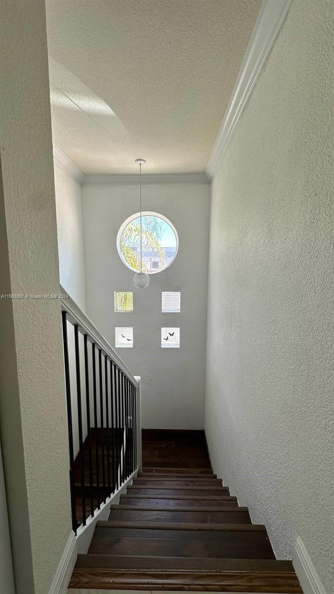 EAST VIEW GARDENS - Residential Lease