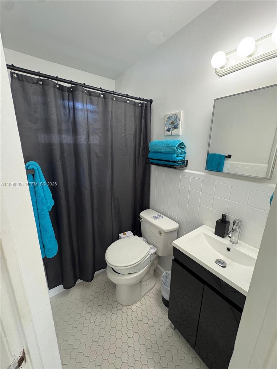 WAHOO NO 2 - Residential Lease