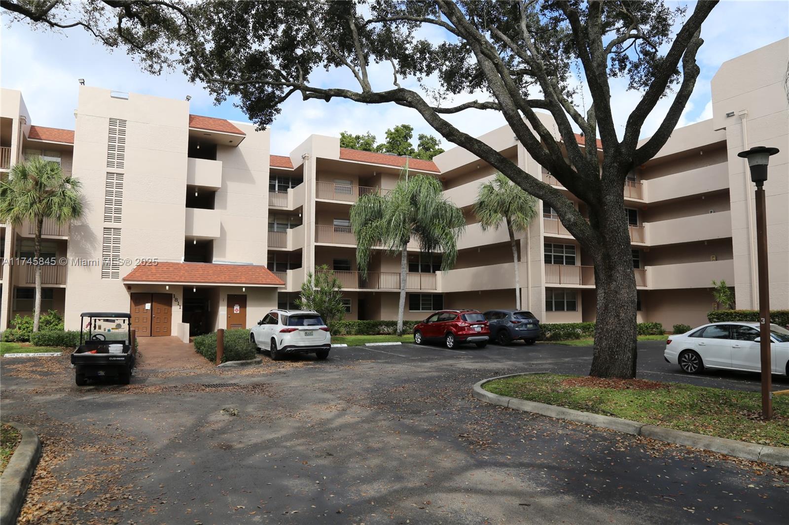 Rental Property at 1811 Sabal Palm Dr 206, Davie, Broward County, Florida - Bedrooms: 3 
Bathrooms: 2  - $3,000 MO.