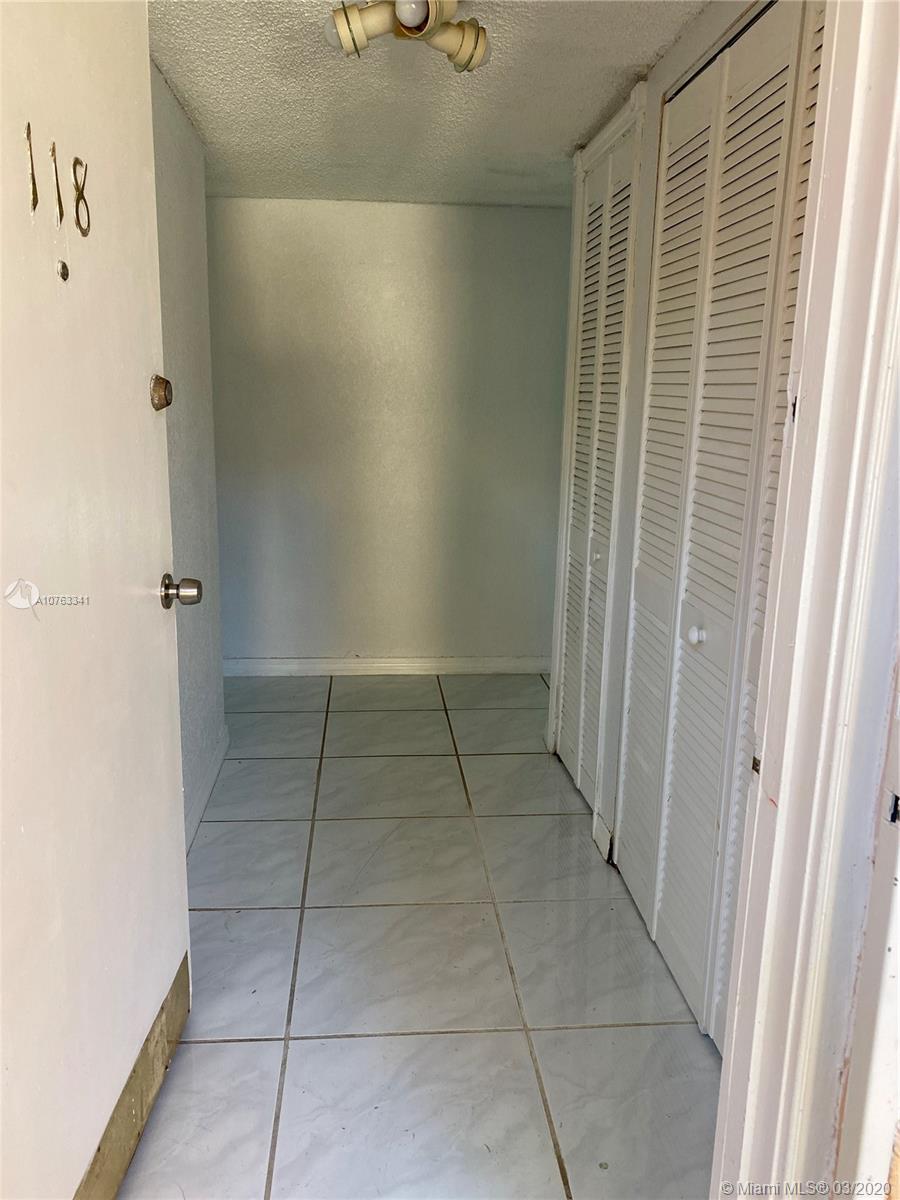 KENDALLWOOD VILLAS CONDO - Residential