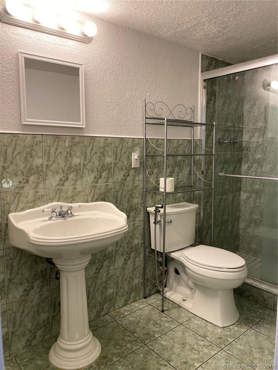 KENDALLWOOD VILLAS CONDO - Residential