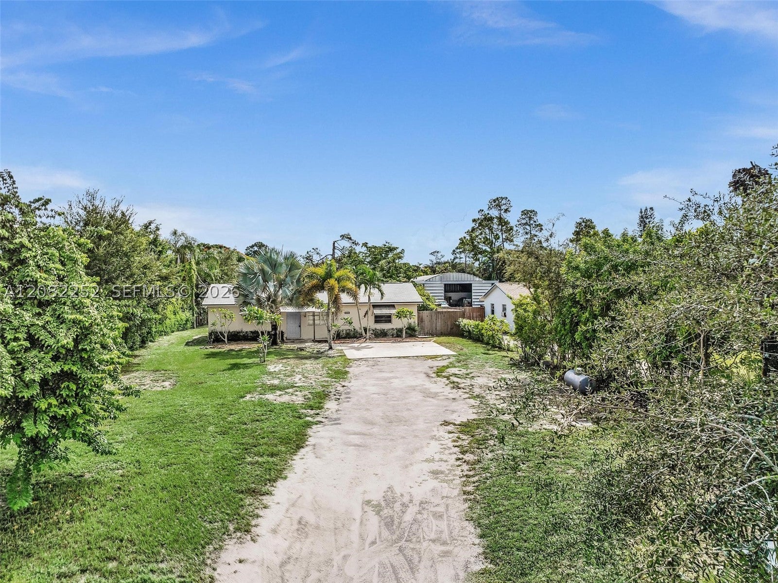 5088 2nd Rd