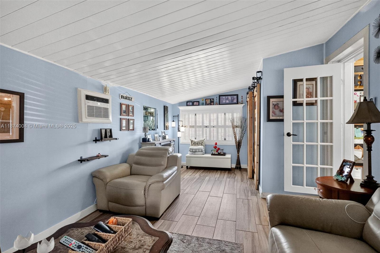 HERITAGE HOMES FIRST ADD - Residential