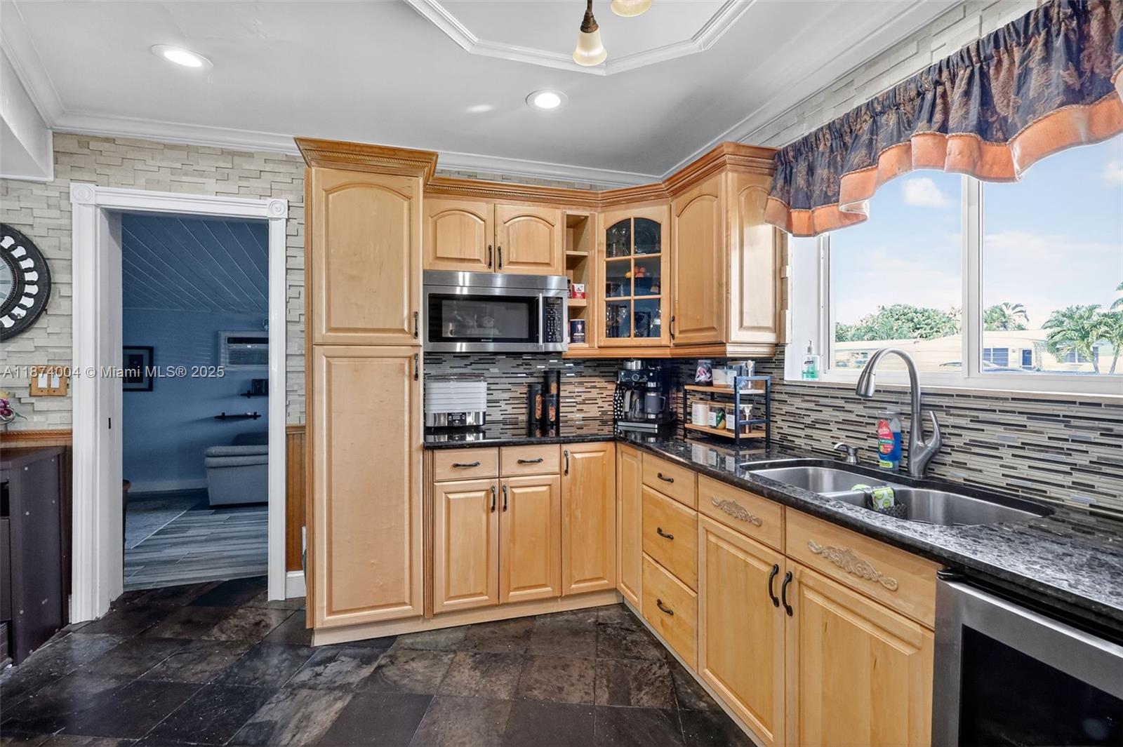 HERITAGE HOMES FIRST ADD - Residential