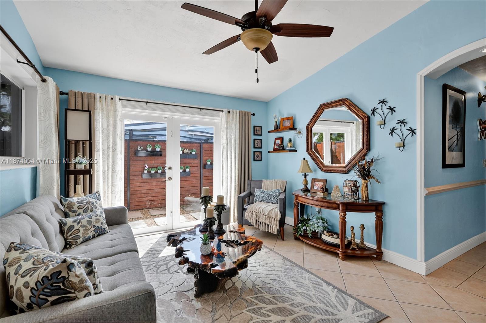 HERITAGE HOMES FIRST ADD - Residential