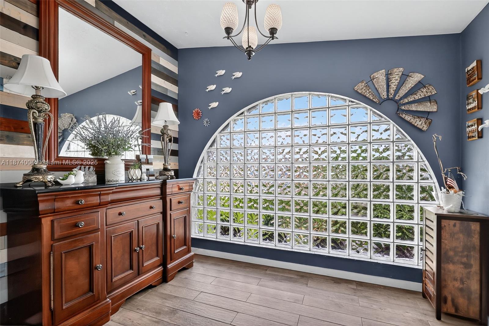 HERITAGE HOMES FIRST ADD - Residential