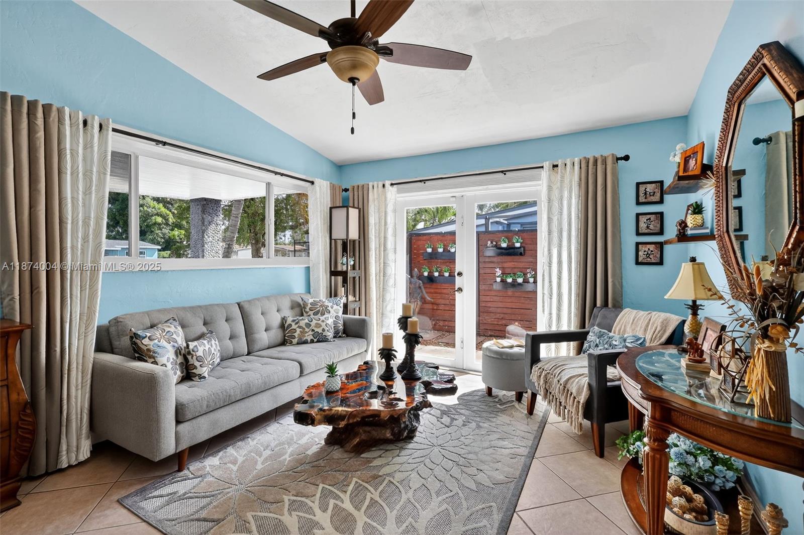 HERITAGE HOMES FIRST ADD - Residential