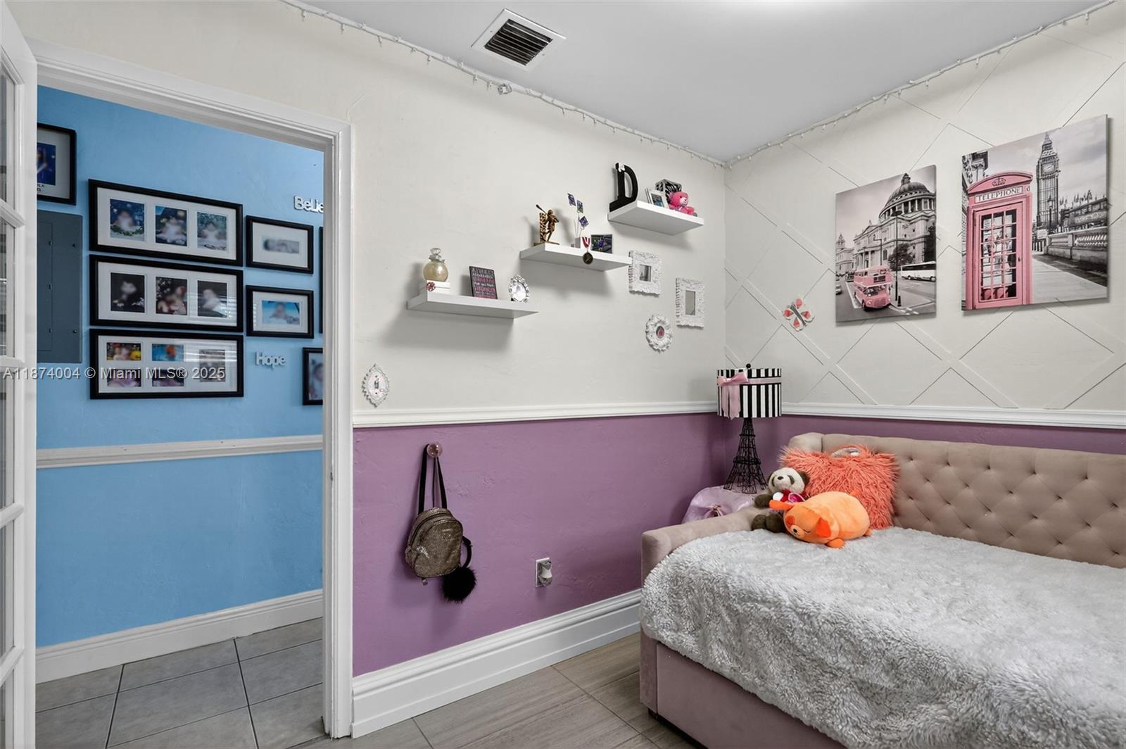 HERITAGE HOMES FIRST ADD - Residential