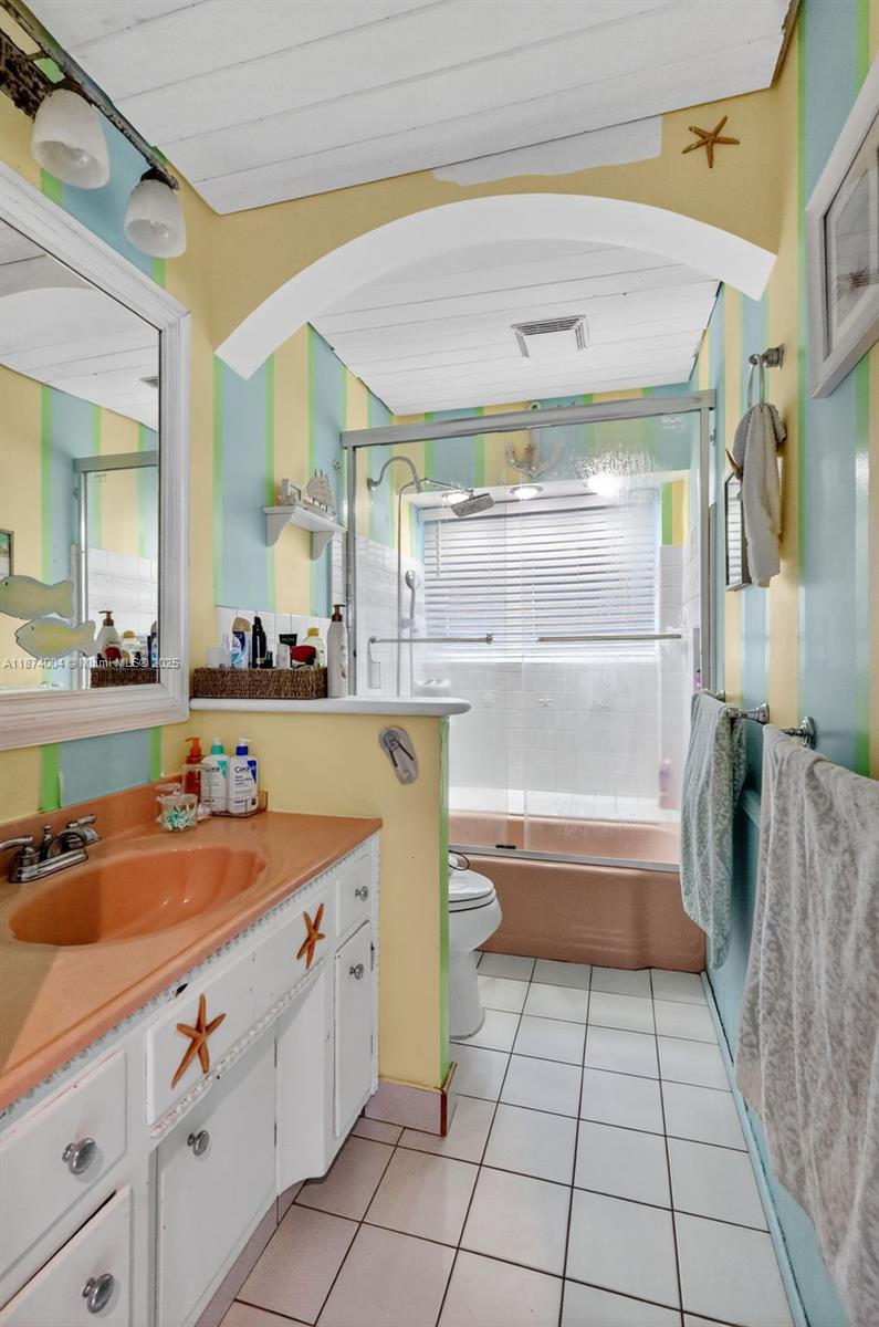 HERITAGE HOMES FIRST ADD - Residential