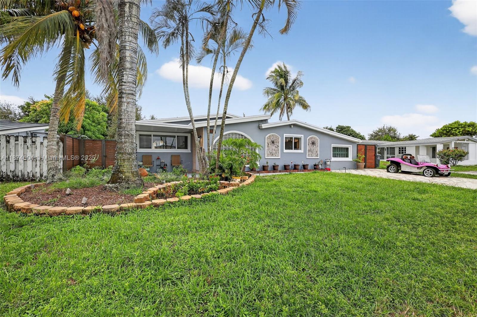 HERITAGE HOMES FIRST ADD - Residential