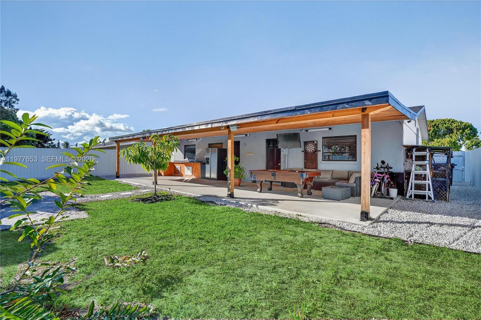 ROOSEVELT ESTATES - Residential