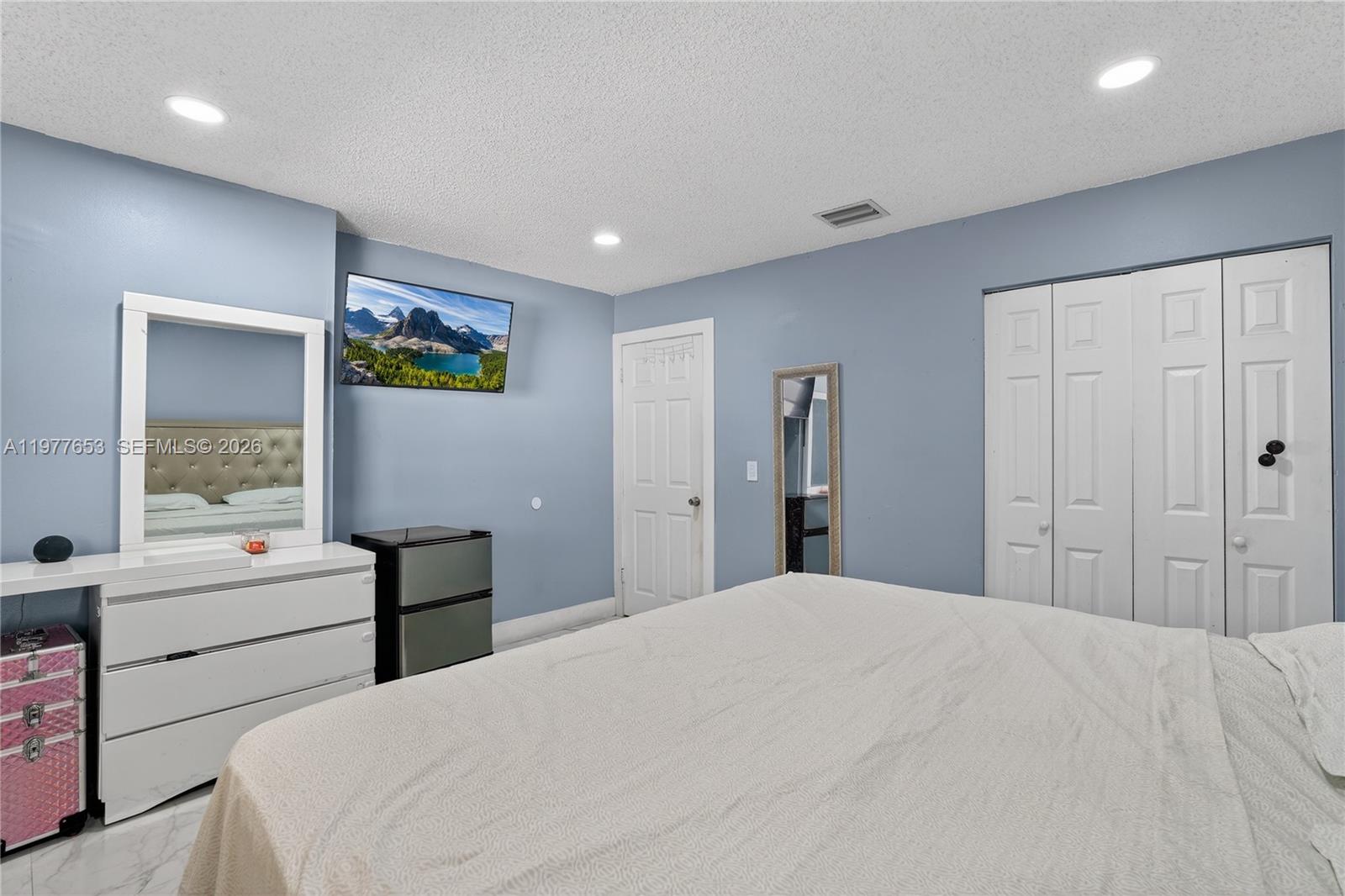 ROOSEVELT ESTATES - Residential