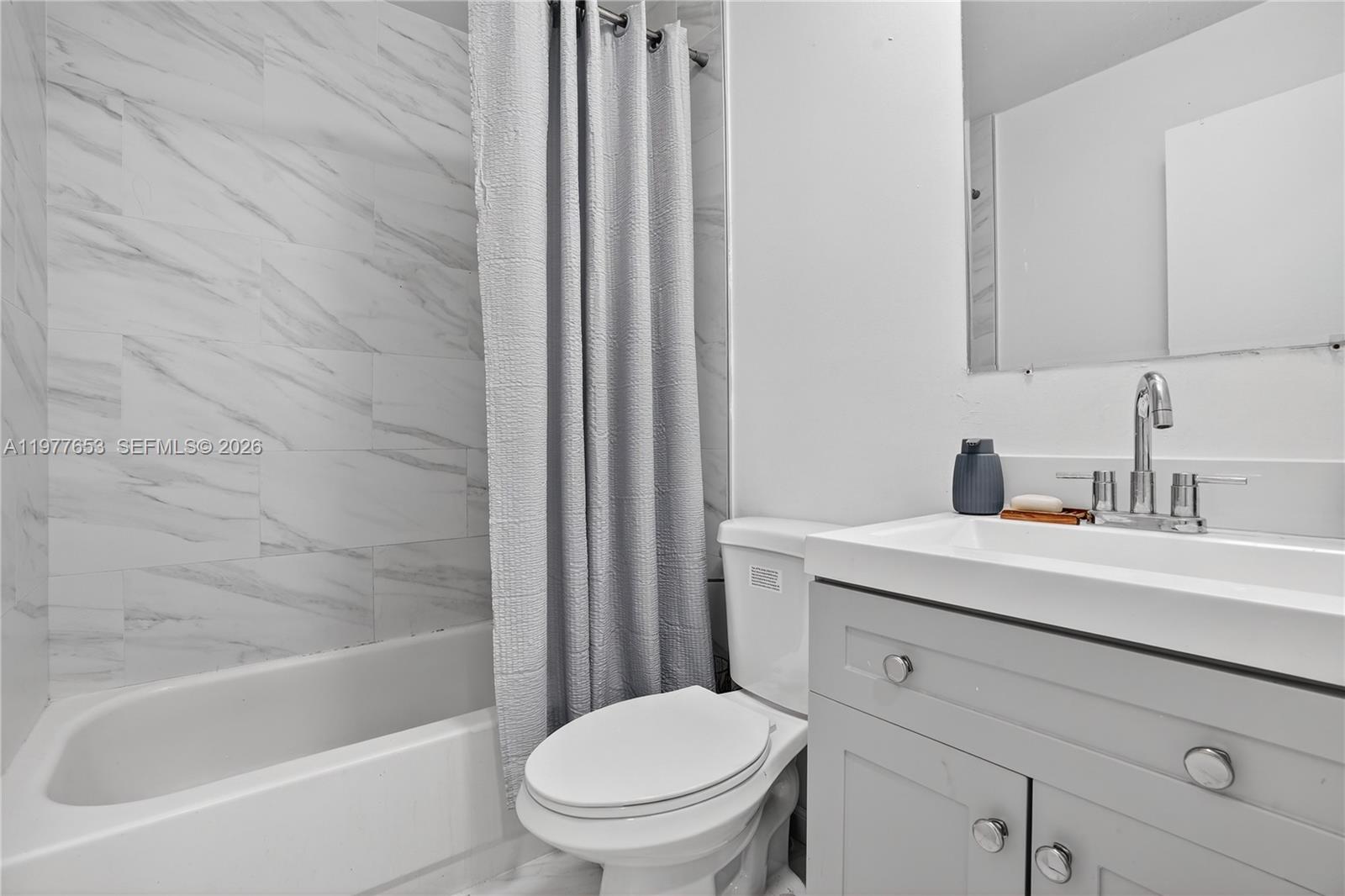 ROOSEVELT ESTATES - Residential