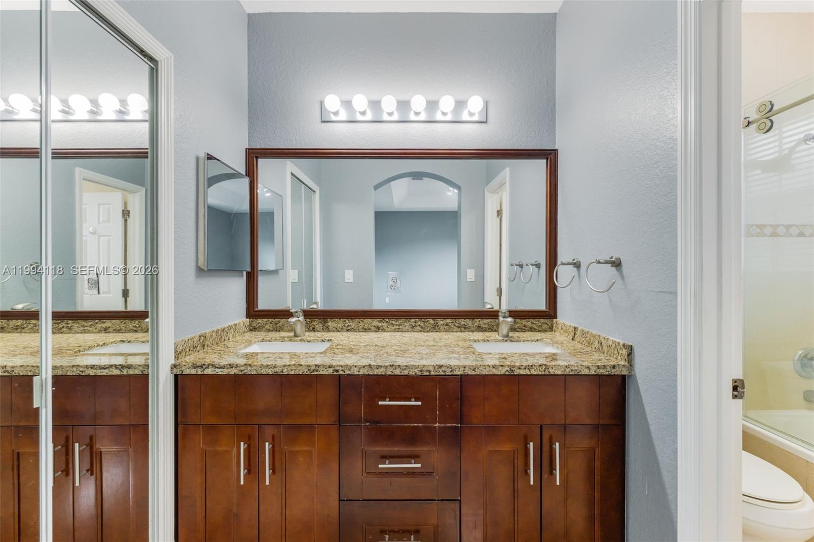 DORAL ISLES NORTH SEC TWO - Residential