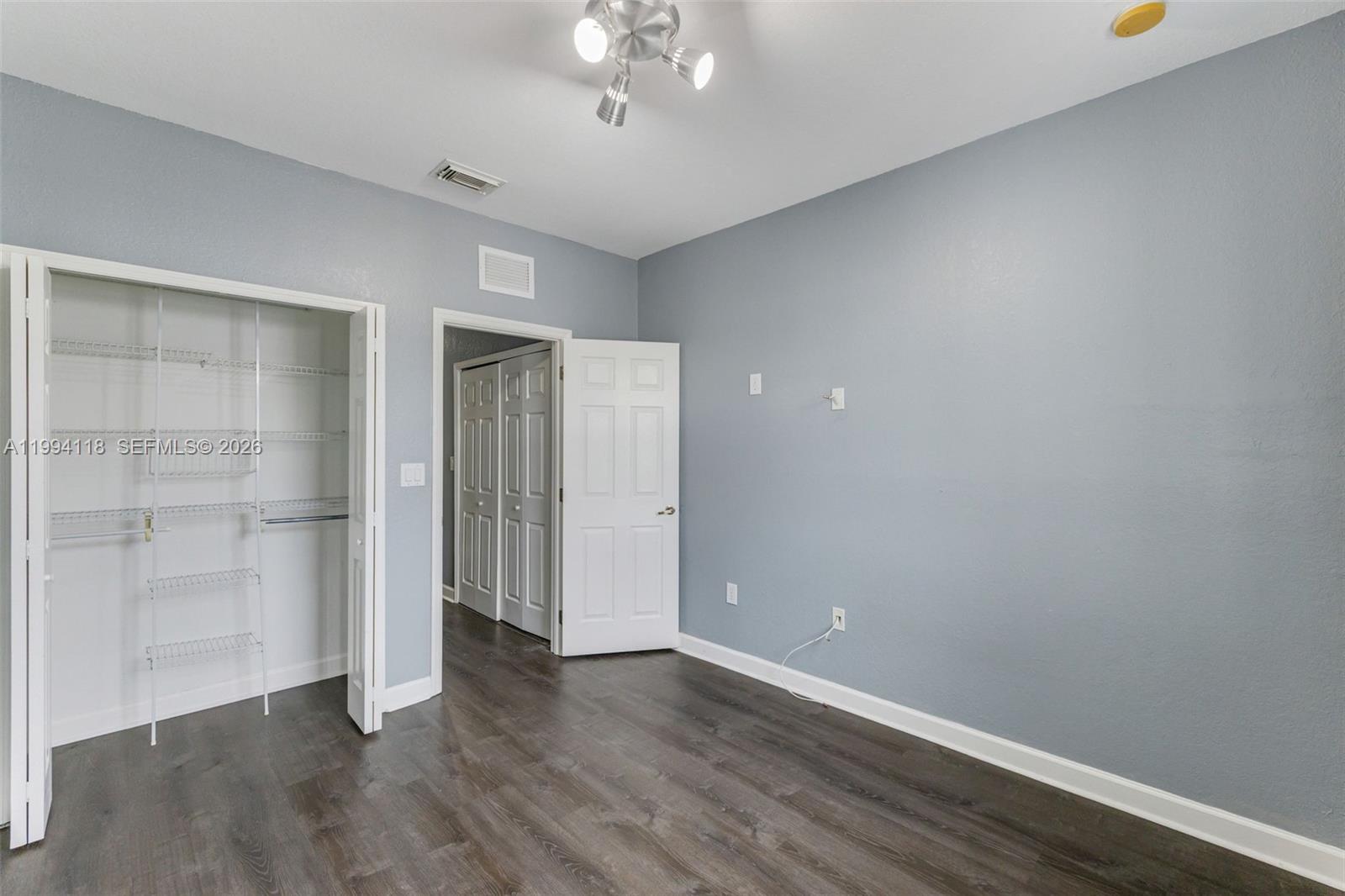 DORAL ISLES NORTH SEC TWO - Residential