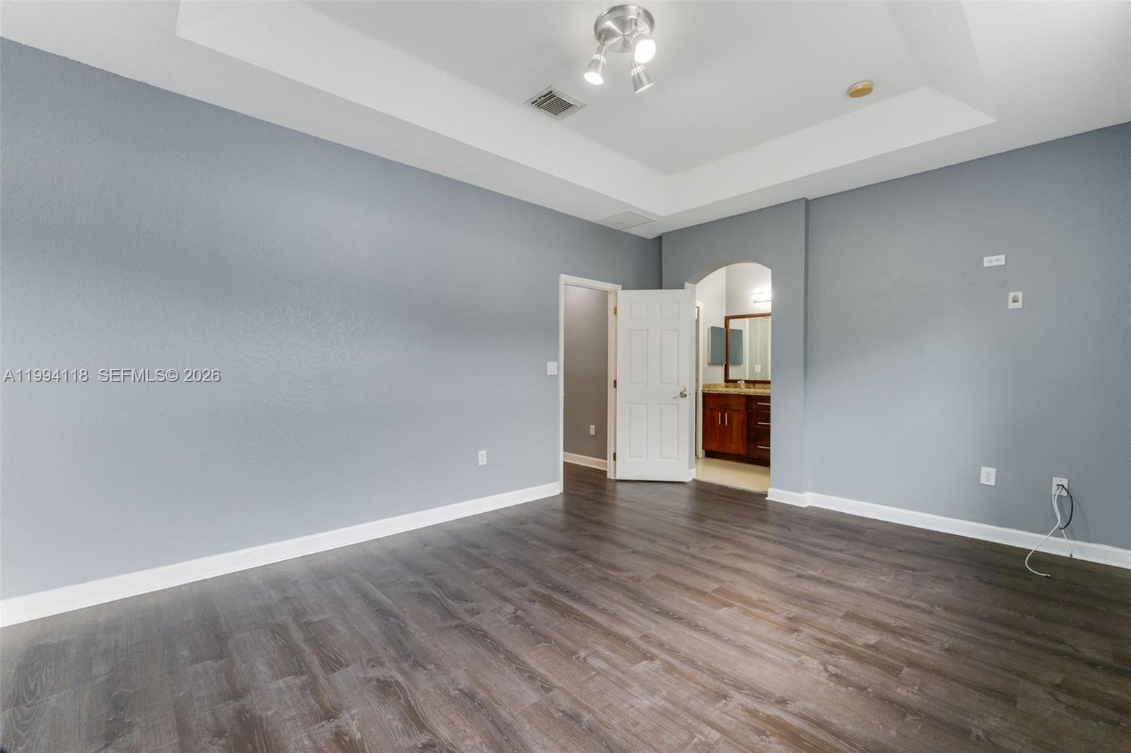 DORAL ISLES NORTH SEC TWO - Residential