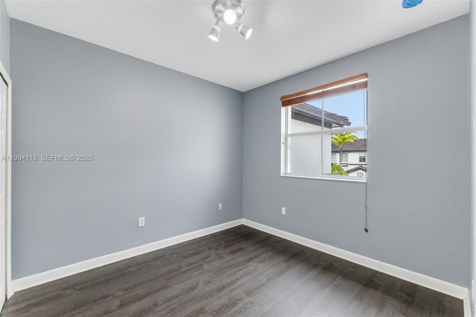 DORAL ISLES NORTH SEC TWO - Residential