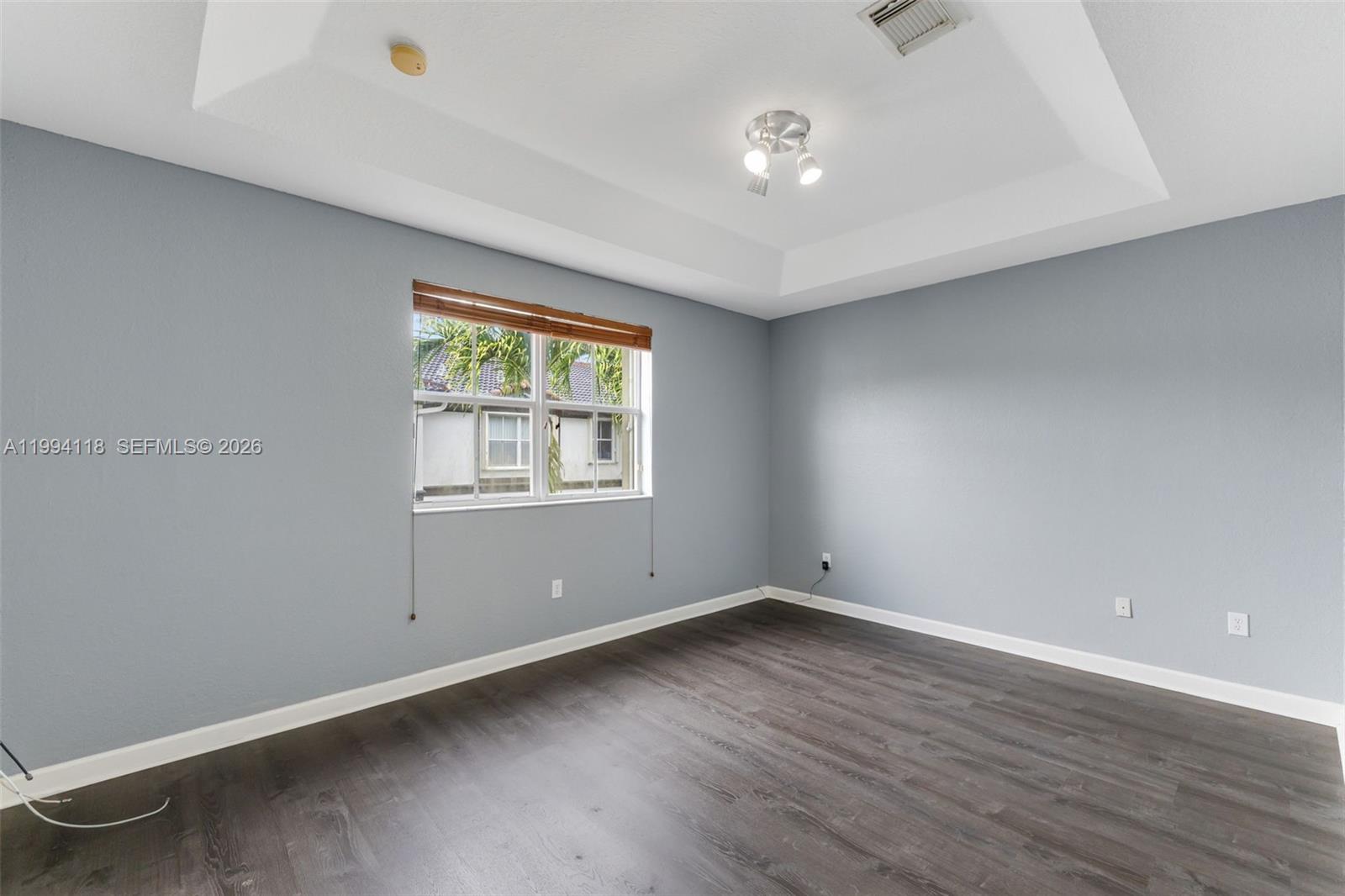 DORAL ISLES NORTH SEC TWO - Residential