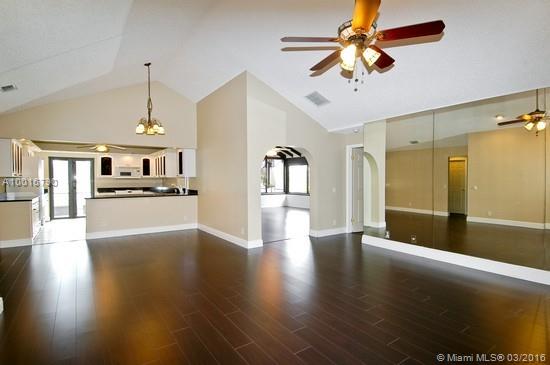 Country Isles Patio - Residential Lease