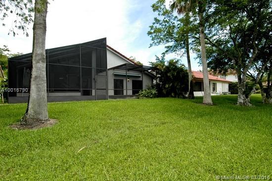 Country Isles Patio - Residential Lease