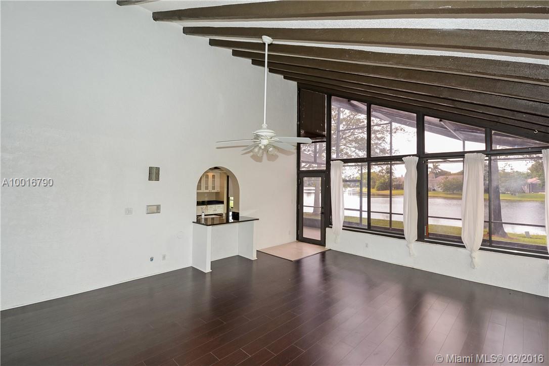 Country Isles Patio - Residential Lease