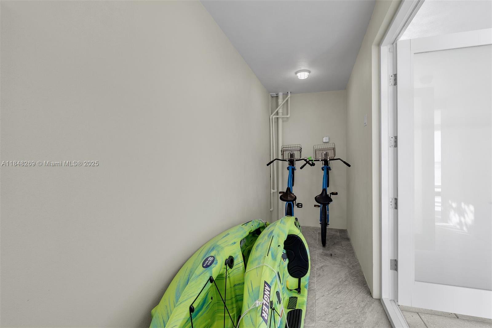 SOMBRERO BEACH VILLAGE - Residential