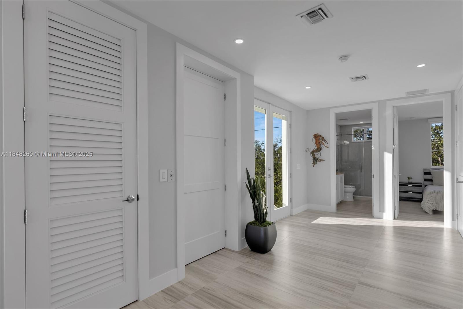 SOMBRERO BEACH VILLAGE - Residential