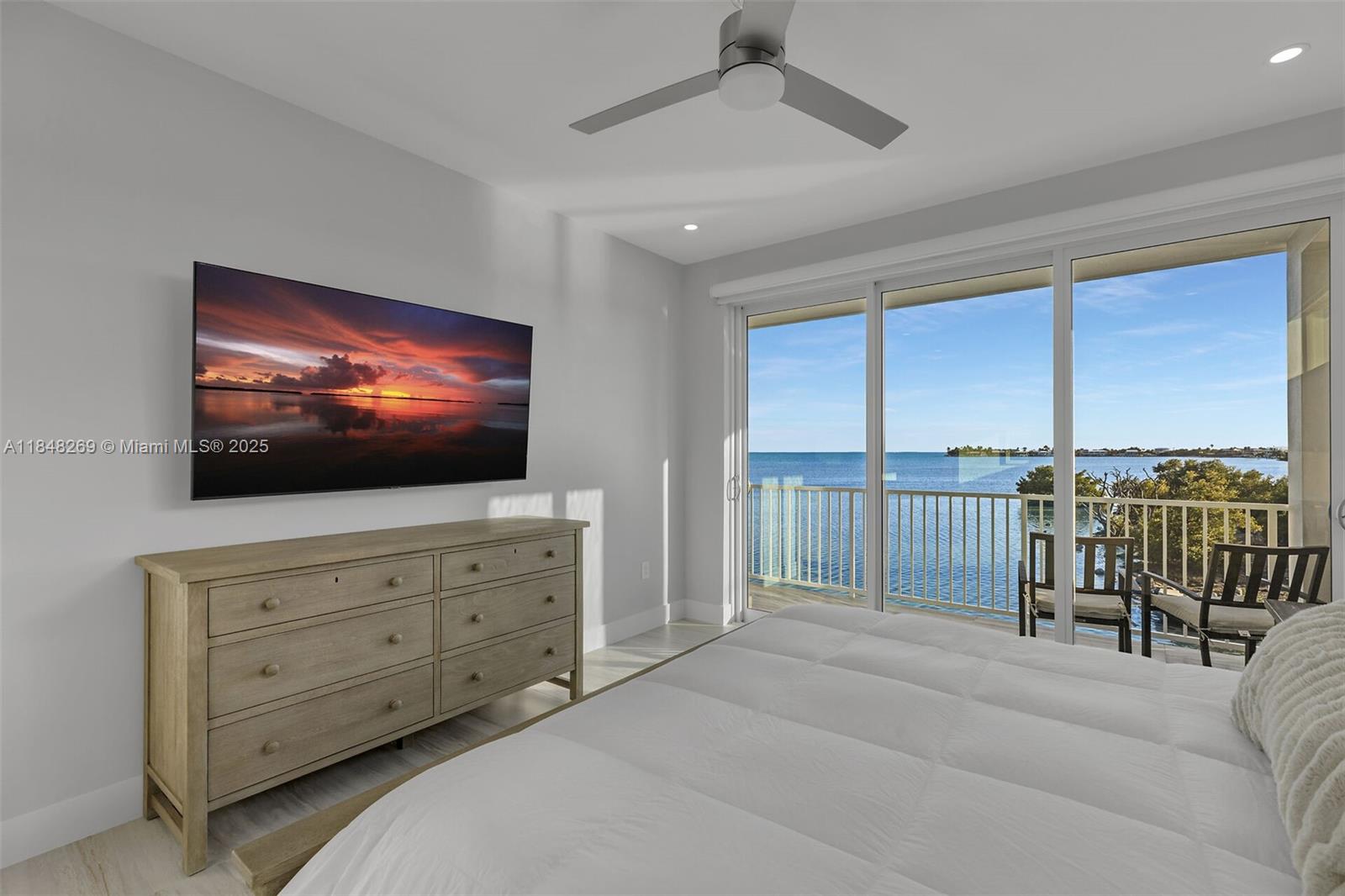 SOMBRERO BEACH VILLAGE - Residential