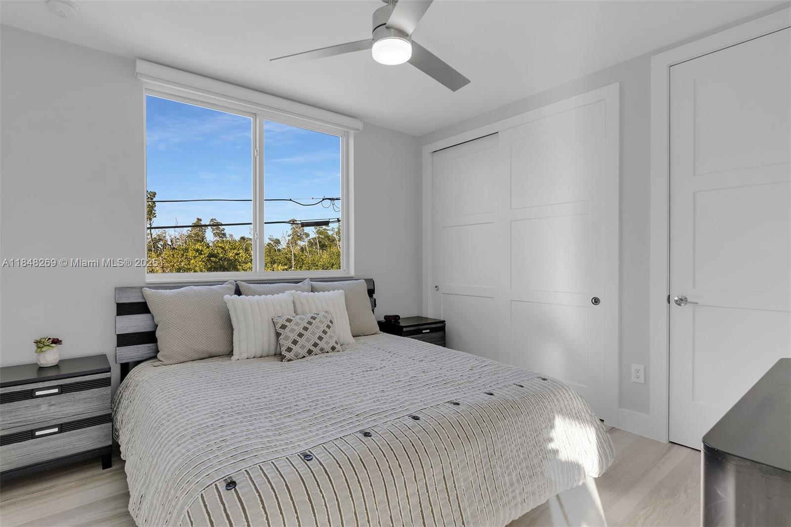 SOMBRERO BEACH VILLAGE - Residential