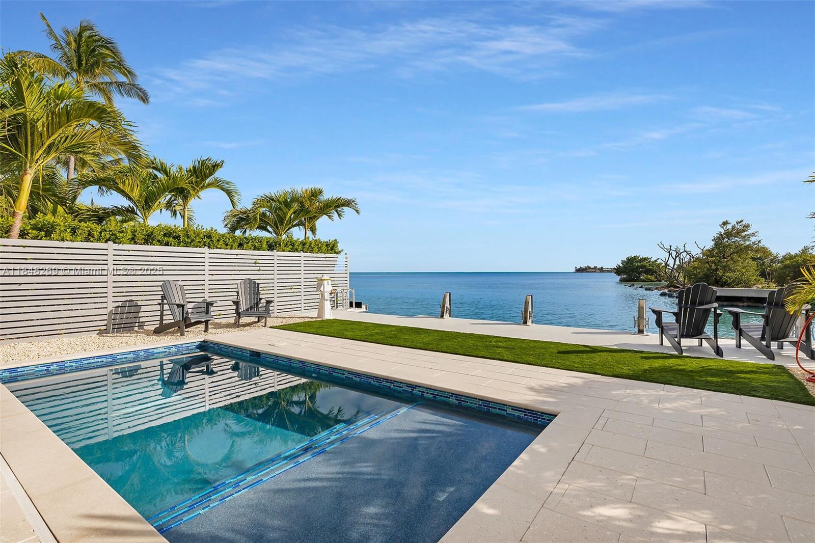 SOMBRERO BEACH VILLAGE - Residential