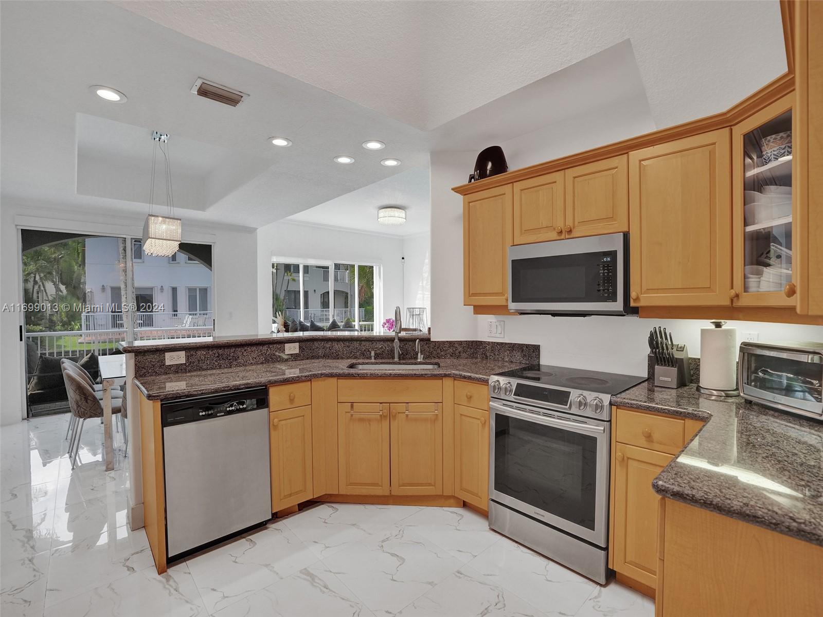 20870 NE 30th Pl