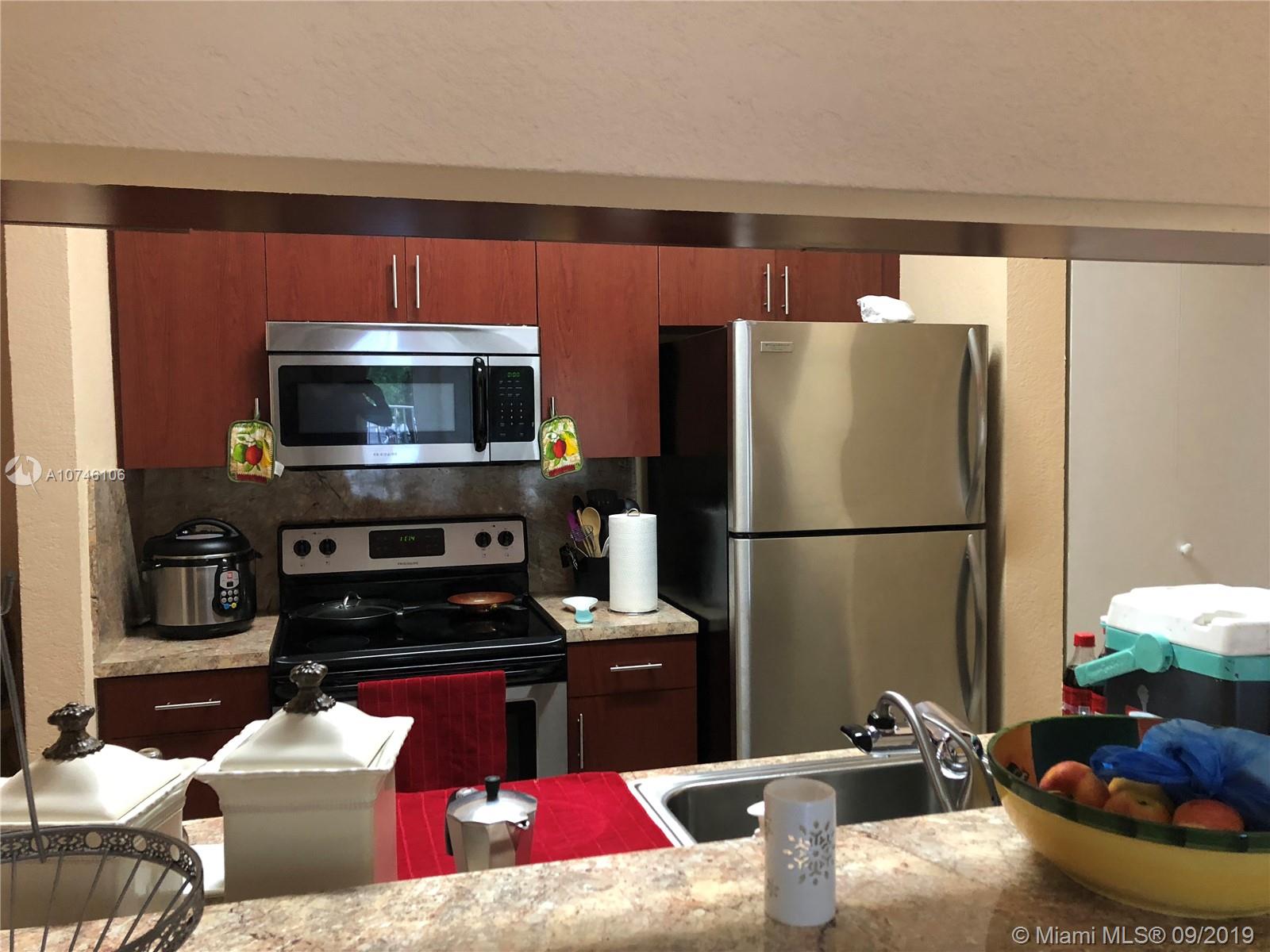 ROYAL PALM PLACE - Residential