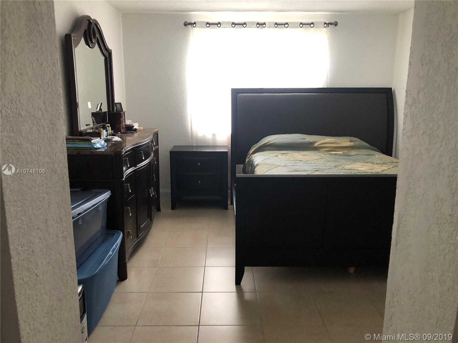 ROYAL PALM PLACE - Residential