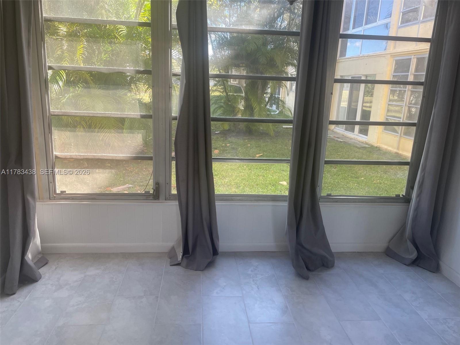 SUNRISE LAKES 49 CONDO - Residential