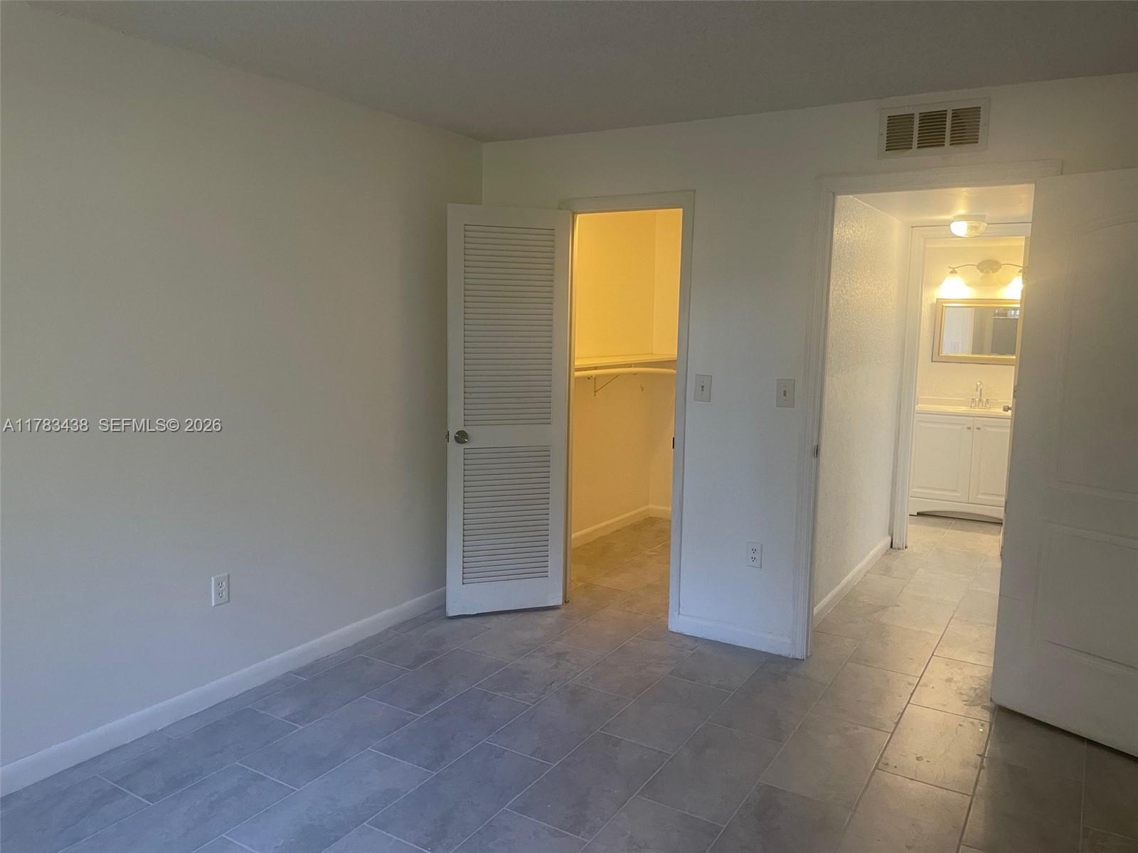 SUNRISE LAKES 49 CONDO - Residential