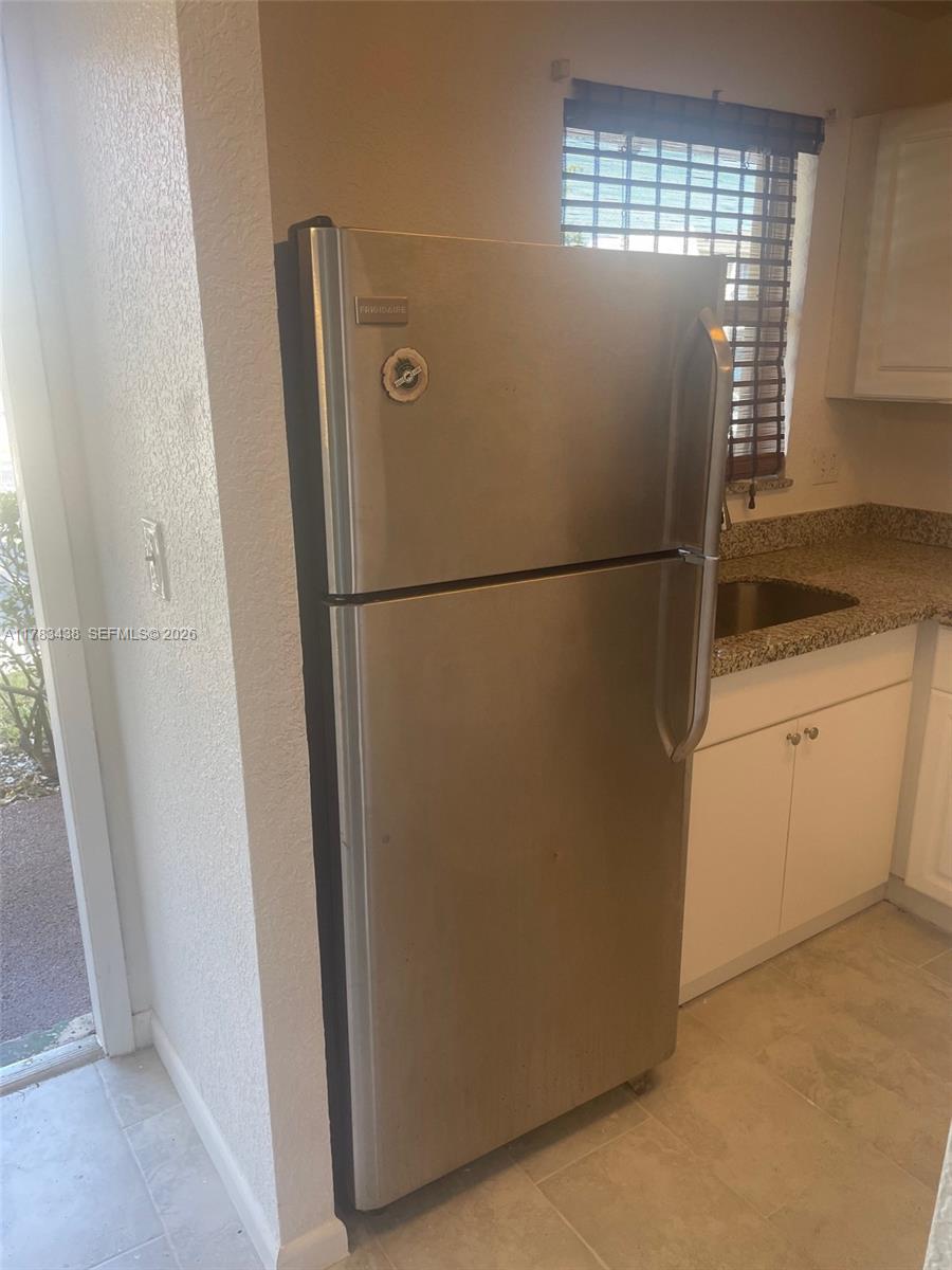 SUNRISE LAKES 49 CONDO - Residential