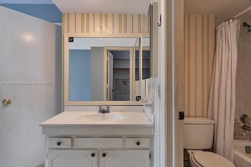 BROOKFIELD GARDENS CONDO - Residential Lease