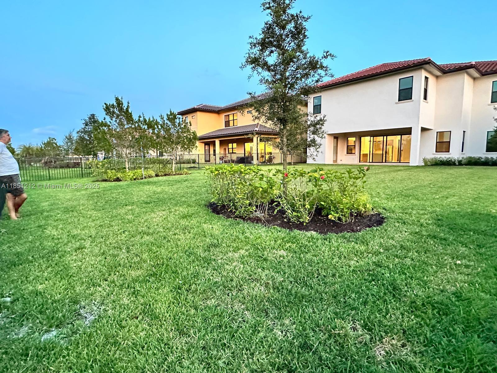 12535 N Parkland Bay Trl