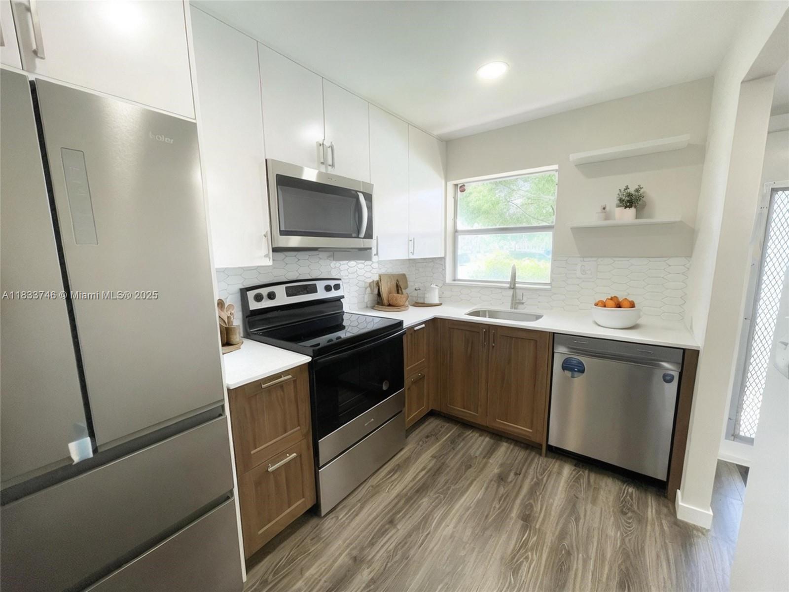 9750 Sunrise Lakes Blvd 109, Sunrise, FL, 33322/$139,000 1 9750 Sunrise Lakes Blvd 109