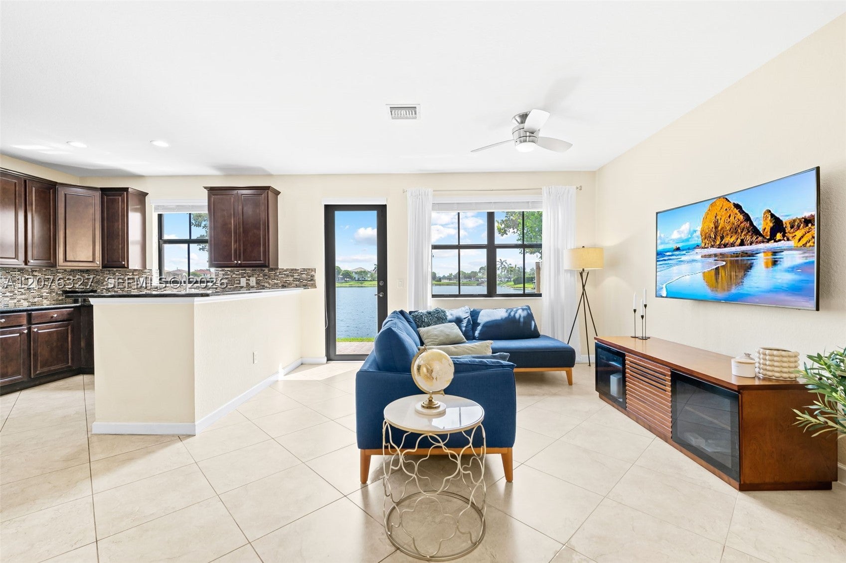 8442 Lake Majesty Ln